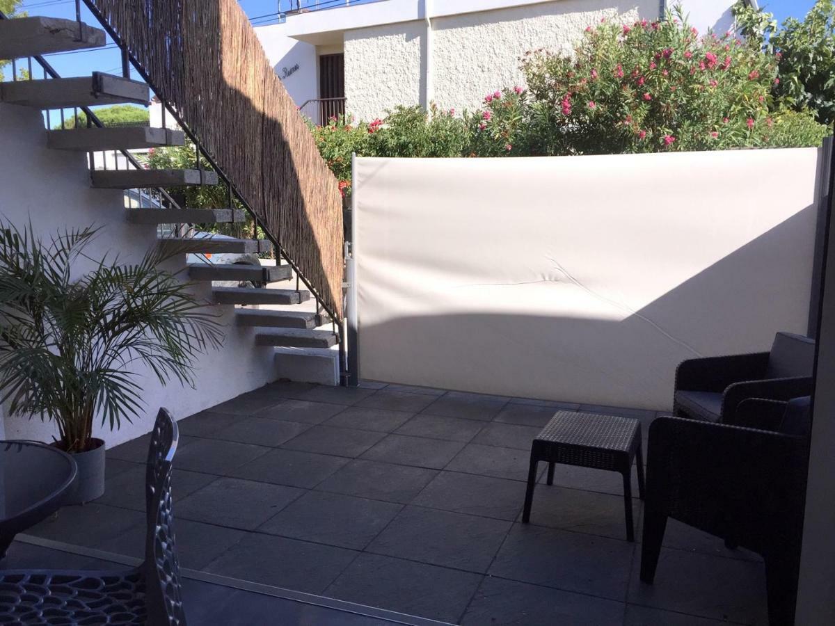 Plage A 400 M Studio Tout Confort Terrasse Clim Parking Hyères Exterior foto
